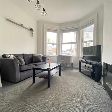 Cheap & Cheerful Apartment Near Bangor Marina Εξωτερικό φωτογραφία
